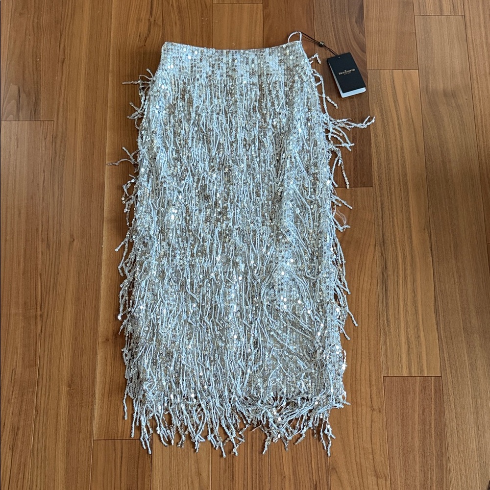 Elegant Silver Fringe Pencil Skirt